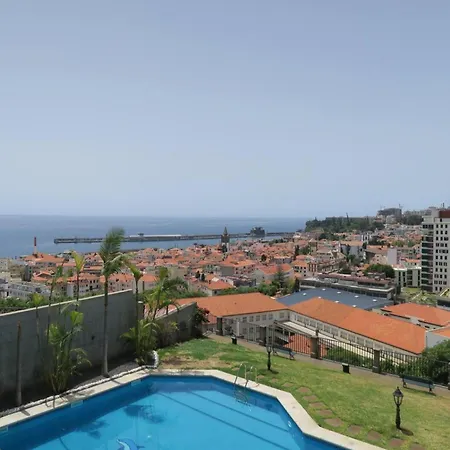 Luxury Villa In City Center Private Pool * Funchal (Madeira)
