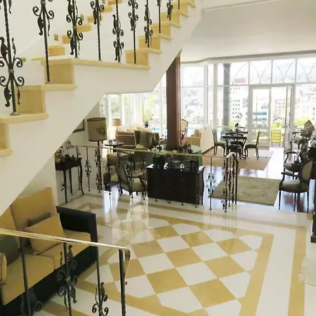 Luxury Villa In City Center Private Pool * Funchal (Madeira)